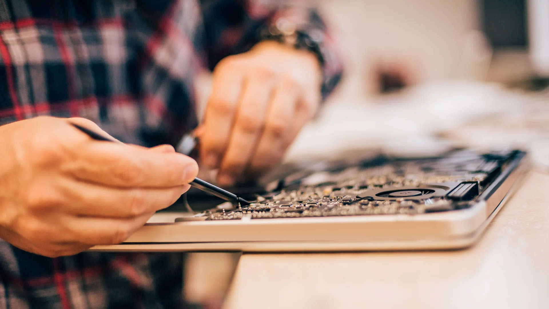 Yeni Aldığım Bilgisayar Arızalı Çıktı, Yasal Haklarım Neler?